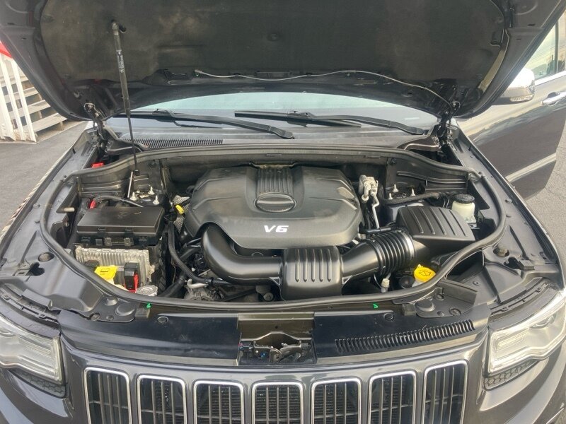 2015 Jeep Grand Cherokee Limited photo 21