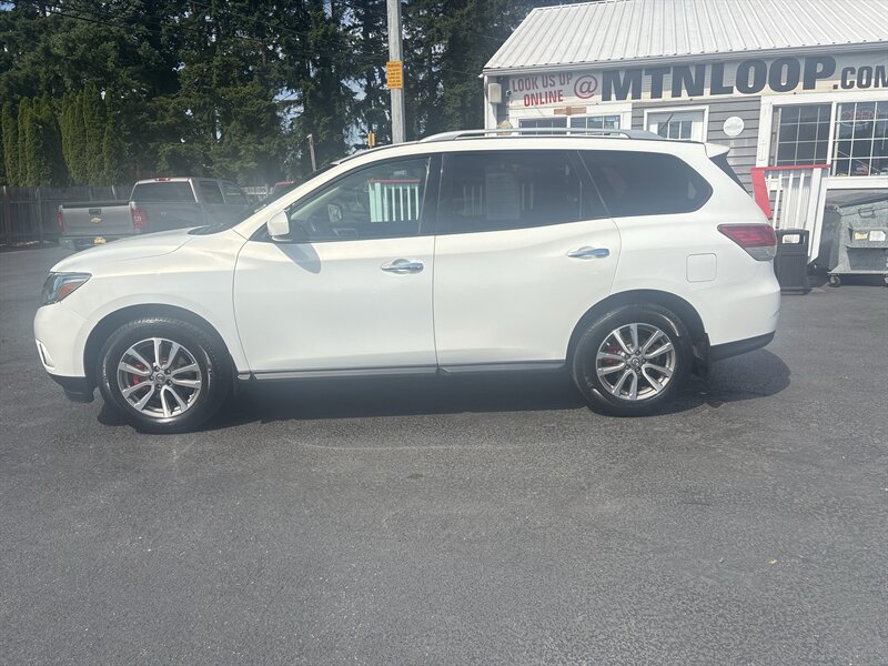 2014 Nissan Pathfinder SV 4WD's photo