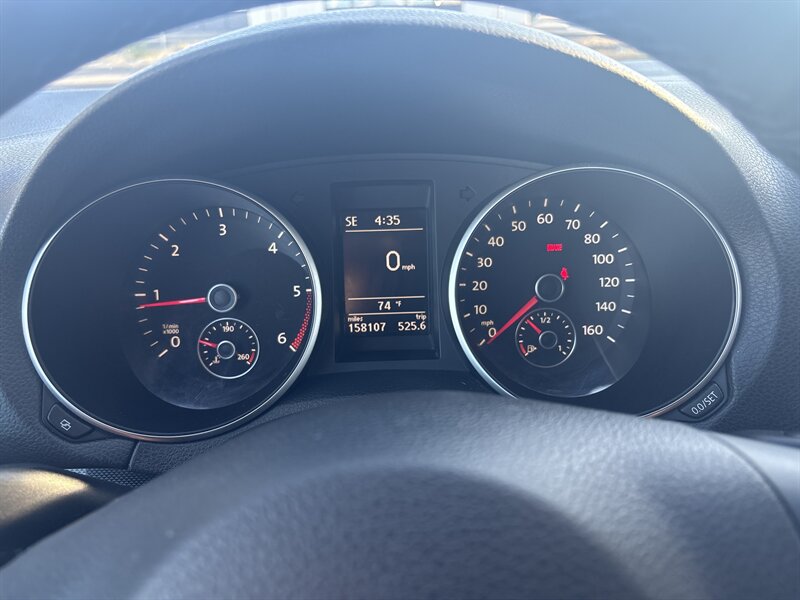 2011 Volkswagen Jetta SportWagen photo 8
