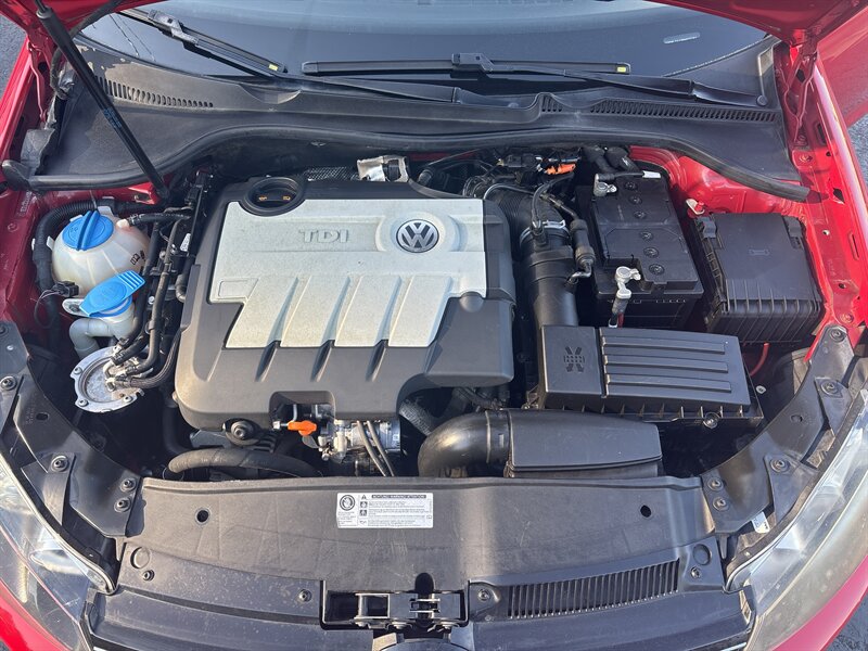 2011 Volkswagen Jetta SportWagen photo 15