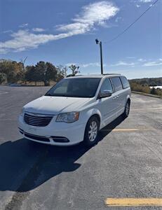 2012 Chrysler Town & Country Touring-L   - Photo 1 - Poplar Bluff, MO 63901