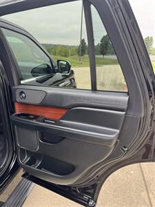 2021 Lincoln Navigator Reserve   - Photo 25 - Poplar Bluff, MO 63901