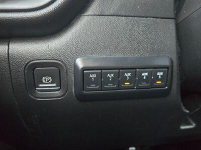 2021 GMC Sierra 3500 CREW 4X4 8FT FLATBED 6.6L GAS RUNS&DRIVES GREAT AC - Photo 19 - Woodward, OK 73801