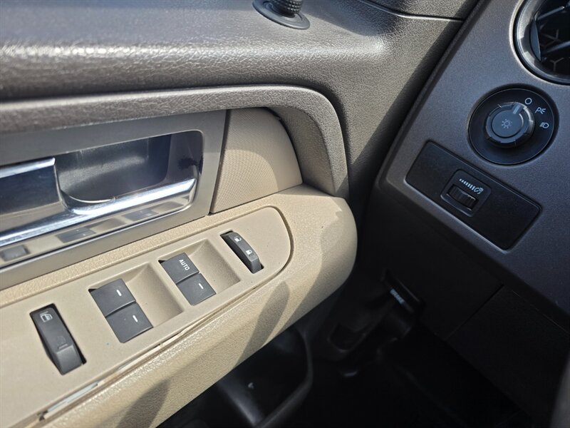 2010 Ford F-150 XL SuperCab 145-in Styleside's photo