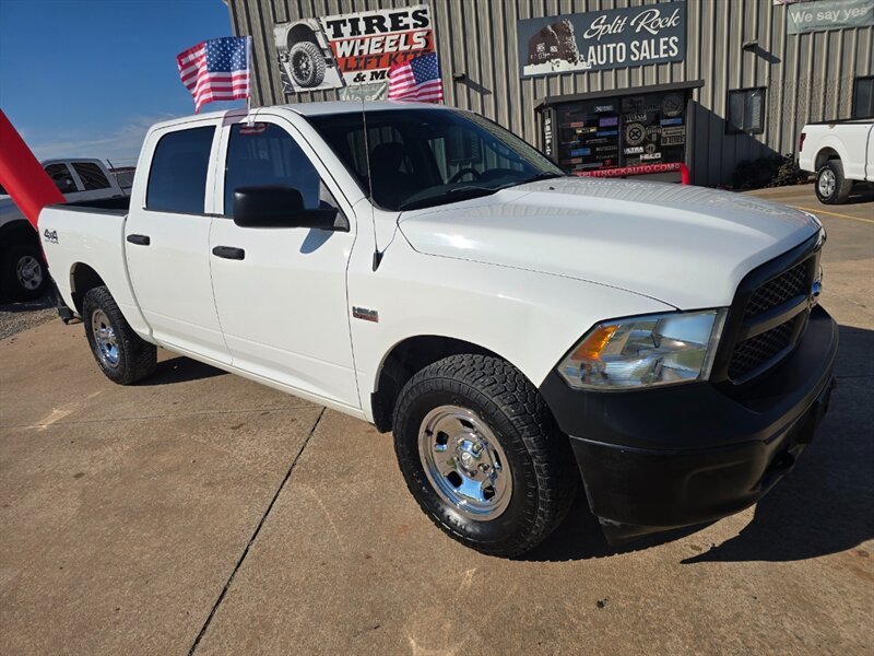 2018 RAM 1500 CREW 4X4 1OWNER 5.7L RUNS & DRIVES GREAT AC COLD!!   - Photo 1 - Woodward, OK 73801