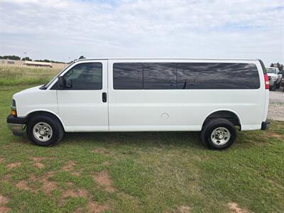 2017 Chevrolet Express LT 3500 1OWNER 6.0L RUNS&DRIVES GREAT AC   - Photo 4 - Woodward, OK 73801