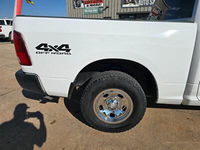 2018 RAM 1500 CREW 4X4 1OWNER RUNS&DRIVES GREAT BEDLINER TOW PKG   - Photo 75 - Woodward, OK 73801