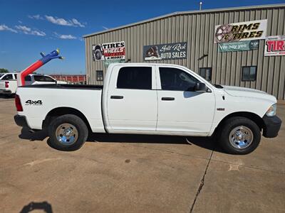 2018 RAM 1500 CREW 4X4 1OWNER RUNS&DRIVES GREAT BEDLINER TOW PKG   - Photo 3 - Woodward, OK 73801