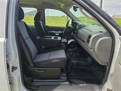 2008 Chevrolet Silverado 2500 Work Truck   - Photo 18 - Woodward, OK 73801