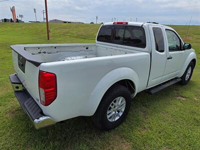 2017 Nissan Frontier SV 1OWNER 2.5L RUNS&DRIVES GREAT!*AC COLD!!   - Photo 5 - Woodward, OK 73801