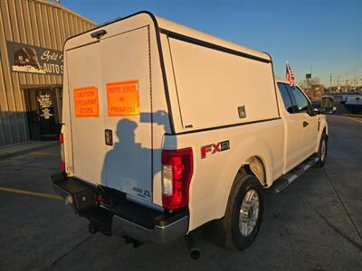 2018 Ford F-250 1OWNER 6.2L SERIVES TOPPER RUNS&DRIVES GREAT! A/C   - Photo 5 - Woodward, OK 73801