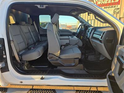 2018 Ford F-250 1OWNER 6.2L SERIVES TOPPER RUNS&DRIVES GREAT! A/C   - Photo 19 - Woodward, OK 73801