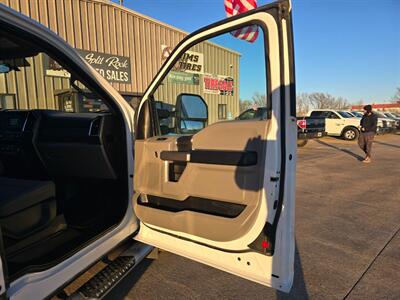 2018 Ford F-250 1OWNER 6.2L SERIVES TOPPER RUNS&DRIVES GREAT! A/C   - Photo 45 - Woodward, OK 73801