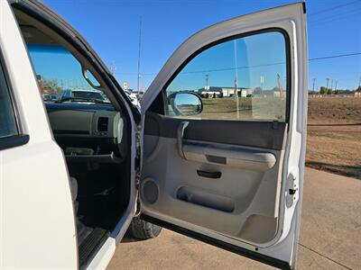 2008 Chevrolet Silverado 2500HD 4x4 EXT-CAB FLAT-BED 6.0L FARM TRUCK! - Photo 32 - Woodward, OK 73801