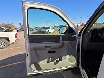 2008 Chevrolet Silverado 2500HD 4x4 EXT-CAB FLAT-BED 6.0L FARM TRUCK! - Photo 31 - Woodward, OK 73801
