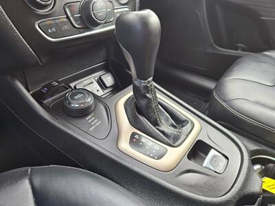 2015 Jeep Cherokee Limited 4WD LG ROOF LEATHER LOADED NEW TIRES A/C!!   - Photo 34 - Woodward, OK 73801