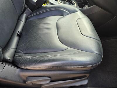 2015 Jeep Cherokee Limited 4WD LG ROOF LEATHER LOADED NEW TIRES A/C!!   - Photo 44 - Woodward, OK 73801
