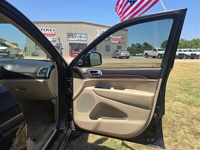 2015 Jeep Grand Cherokee Overland 4WD LEATHER LOADED ROOF RUNS&DRIVES GREAT   - Photo 40 - Woodward, OK 73801