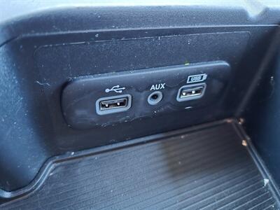 2019 RAM 1500 Classic CREW SLT 1OWNER 4X4 5.7L HEMI RUNS&DRIVES GREAT   - Photo 25 - Woodward, OK 73801