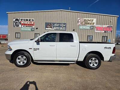 2019 RAM 1500 Classic CREW SLT 1OWNER 4X4 5.7L HEMI RUNS&DRIVES GREAT   - Photo 4 - Woodward, OK 73801