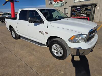 2019 RAM 1500 Classic CREW SLT 1OWNER 4X4 5.7L HEMI RUNS&DRIVES GREAT   - Photo 1 - Woodward, OK 73801
