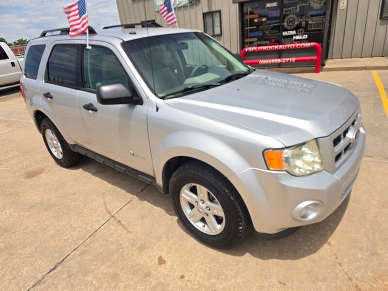 2010 Ford Escape 4WD 1OWNER RUNS&DRIVES GREAT  A/C NEW TIRES   - Photo 1 - Woodward, OK 73801