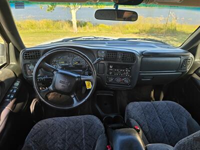 2002 GMC Sonoma SLS 87K ML. 4X4 1OWNER 4.3L RUNS&DRIVE GREAT! A/C   - Photo 38 - Woodward, OK 73801