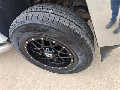 2018 Chevrolet Silverado 2500 Work Truck - Photo 11 - Woodward, OK 73801