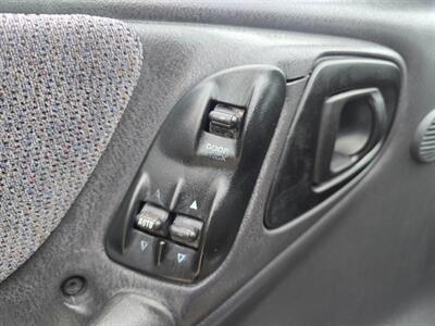2000 Dodge Dakota SLT 2dr SLT - Photo 28 - Woodward, OK 73801