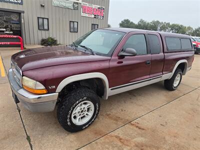 2000 Dodge Dakota SLT 2dr SLT - Photo 2 - Woodward, OK 73801