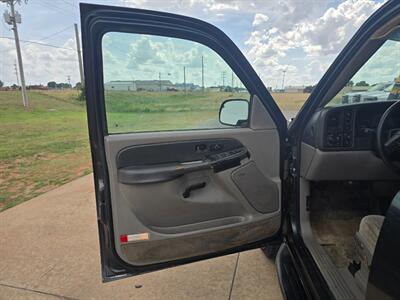 2003 Chevrolet Suburban 1500 LT 5.3l 4x CLEAN CARFAX!! 3RD ROW RUNS&DRIVES - Photo 37 - Woodward, OK 73801