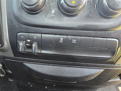 2013 RAM 1500 TRADESMAN 4X4 5.7L  4-DOOR A/C TOW PKG BED-LINER   - Photo 23 - Woodward, OK 73801