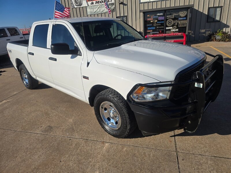 2019 RAM 1500 1OWNER 4x4 CREW RUNS&DRICES GREAT A/C GOOD TIRES   - Photo 1 - Woodward, OK 73801