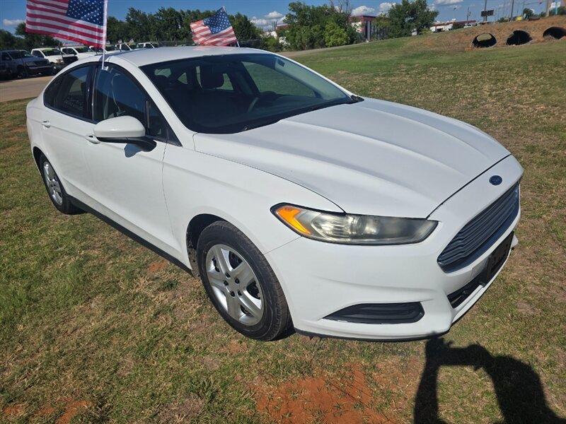 2013 Ford Fusion 1OWNER 2.5L RUNS&DRIVES GREAT A/C COLD GOOD TIRES   - Photo 1 - Woodward, OK 73801