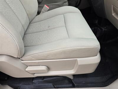 2013 Ford Expedition 4X4 1OWNER RUNS & DRIVES GREAT A/C GOOD TIRES - Photo 38 - Woodward, OK 73801