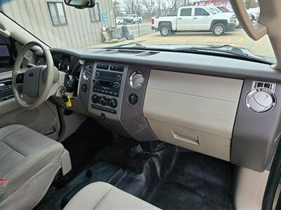 2013 Ford Expedition 4X4 1OWNER RUNS & DRIVES GREAT A/C GOOD TIRES - Photo 36 - Woodward, OK 73801