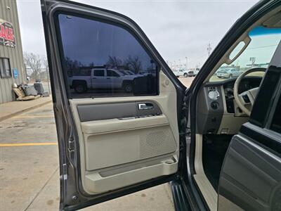 2013 Ford Expedition 4X4 1OWNER RUNS & DRIVES GREAT A/C GOOD TIRES - Photo 44 - Woodward, OK 73801