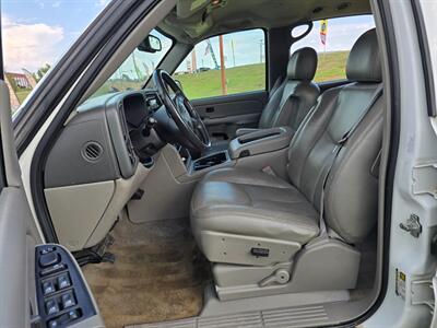 2005 Chevrolet Suburban 1500 LT 5.3l 4x4 1OWNER NEW TIRES CLEAN CARFAX!!   - Photo 16 - Woodward, OK 73801