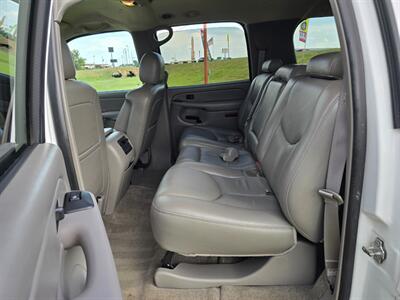 2005 Chevrolet Suburban 1500 LT 5.3l 4x4 1OWNER NEW TIRES CLEAN CARFAX!!   - Photo 43 - Woodward, OK 73801
