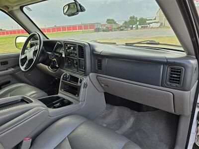 2005 Chevrolet Suburban 1500 LT 5.3l 4x4 1OWNER NEW TIRES CLEAN CARFAX!!   - Photo 36 - Woodward, OK 73801