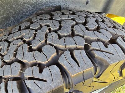 2005 Chevrolet Suburban 1500 LT 5.3l 4x4 1OWNER NEW TIRES CLEAN CARFAX!!   - Photo 9 - Woodward, OK 73801