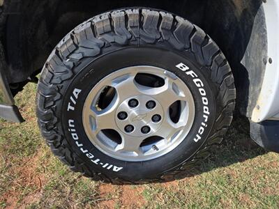 2005 Chevrolet Suburban 1500 LT 5.3l 4x4 1OWNER NEW TIRES CLEAN CARFAX!!   - Photo 69 - Woodward, OK 73801