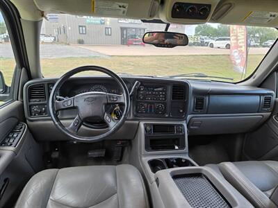 2005 Chevrolet Suburban 1500 LT 5.3l 4x4 1OWNER NEW TIRES CLEAN CARFAX!!   - Photo 35 - Woodward, OK 73801