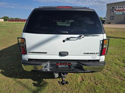 2005 Chevrolet Suburban 1500 LT 5.3l 4x4 1OWNER NEW TIRES CLEAN CARFAX!!   - Photo 8 - Woodward, OK 73801