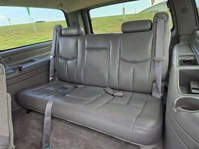2005 Chevrolet Suburban 1500 LT 5.3l 4x4 1OWNER NEW TIRES CLEAN CARFAX!!   - Photo 47 - Woodward, OK 73801