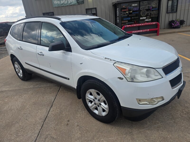 2010 Chevrolet Traverse 79K 1OWNER RUNS&DRIVES GREAT AC GOOD TIRE   - Photo 1 - Woodward, OK 73801