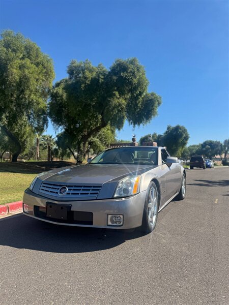 2005 Cadillac XLR  