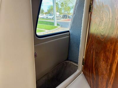 1971 Volkswagen Microbus   - Photo 25 - Palm Springs, CA 92264