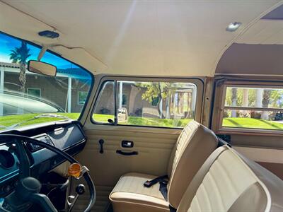 1971 Volkswagen Microbus   - Photo 16 - Palm Springs, CA 92264