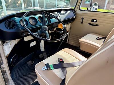 1971 Volkswagen Microbus   - Photo 14 - Palm Springs, CA 92264